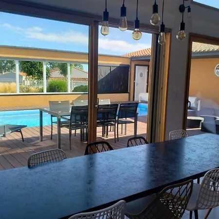 Superbe Villa Avec Piscine A 2 Km De La Grande Plage Des Sables * 莱萨布勒-多洛讷